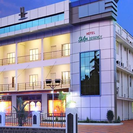 Hotel Shilpa Regency Kottārakara Extérieur photo